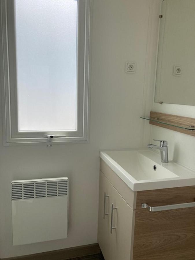 Mhvacances Louent Plusieurs Mobilhomes Dans Camping 4 Etoiles A 200M De La Plage Et Cure Thermale Canet-en-Roussillon Exteriör bild