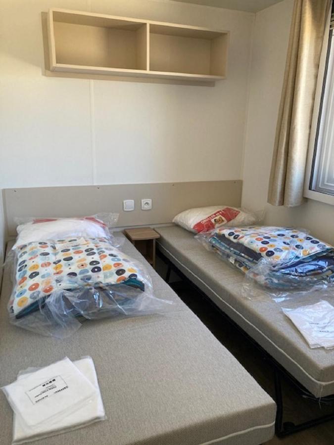 Mhvacances Louent Plusieurs Mobilhomes Dans Camping 4 Etoiles A 200M De La Plage Et Cure Thermale Canet-en-Roussillon Exteriör bild