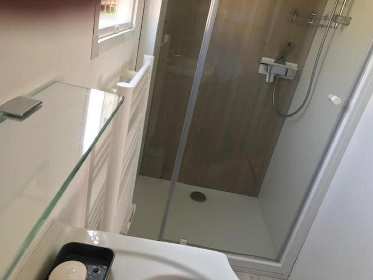 Mhvacances Louent Plusieurs Mobilhomes Dans Camping 4 Etoiles A 200M De La Plage Et Cure Thermale Canet-en-Roussillon Exteriör bild
